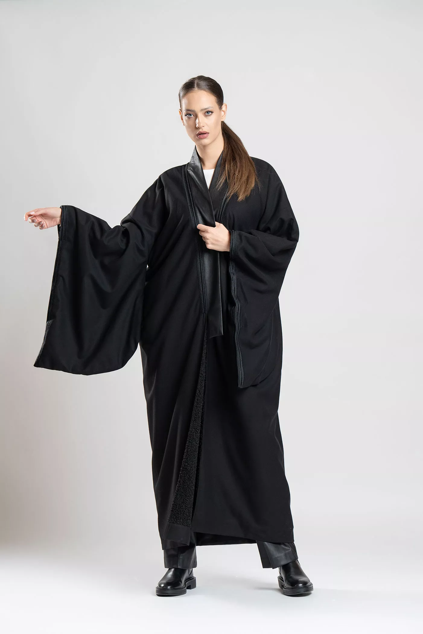 Women's Farwa