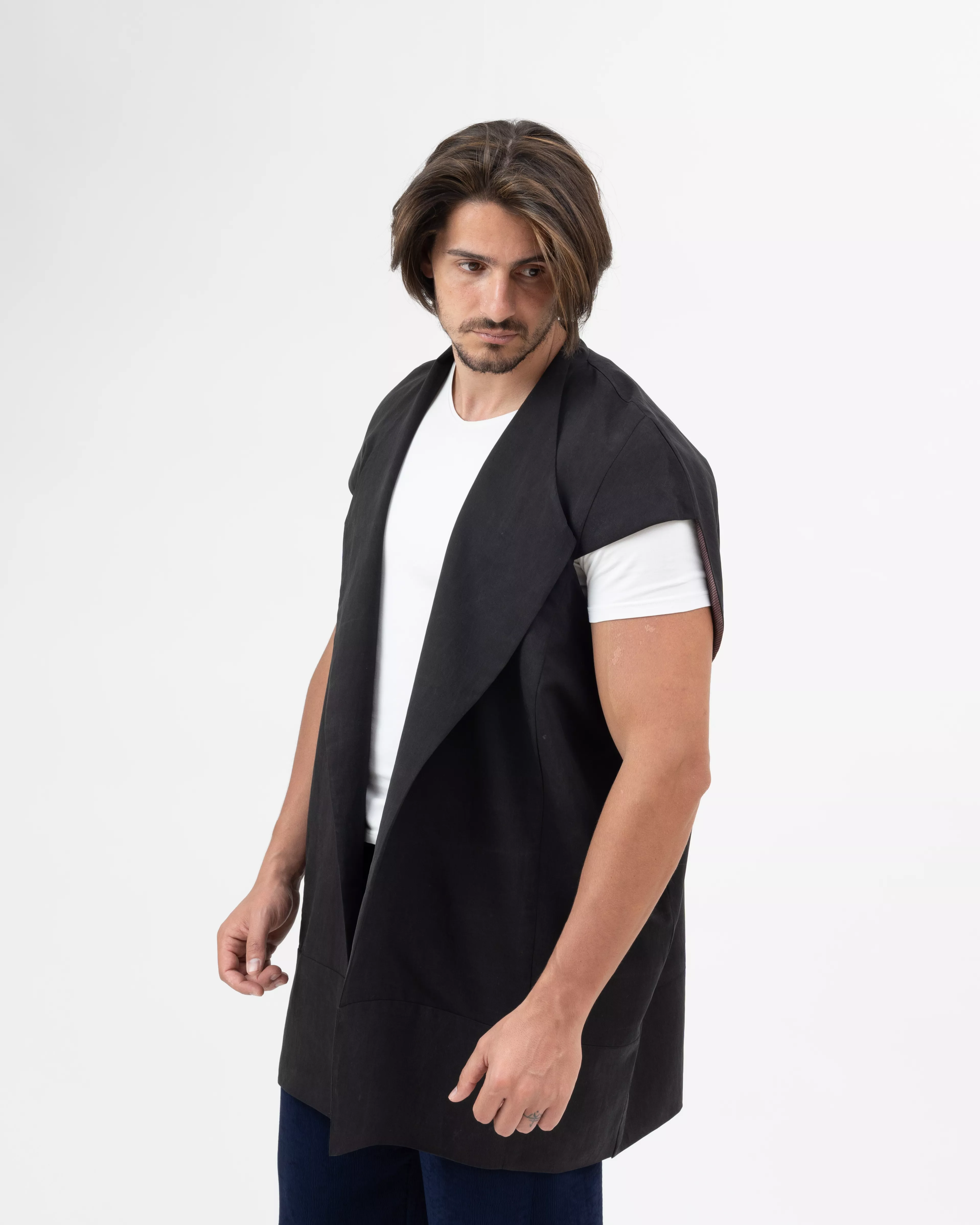 Obsidian Jino Vest